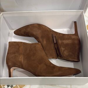 Veronica Beard Brown Suede Ankle Booties size 9.5